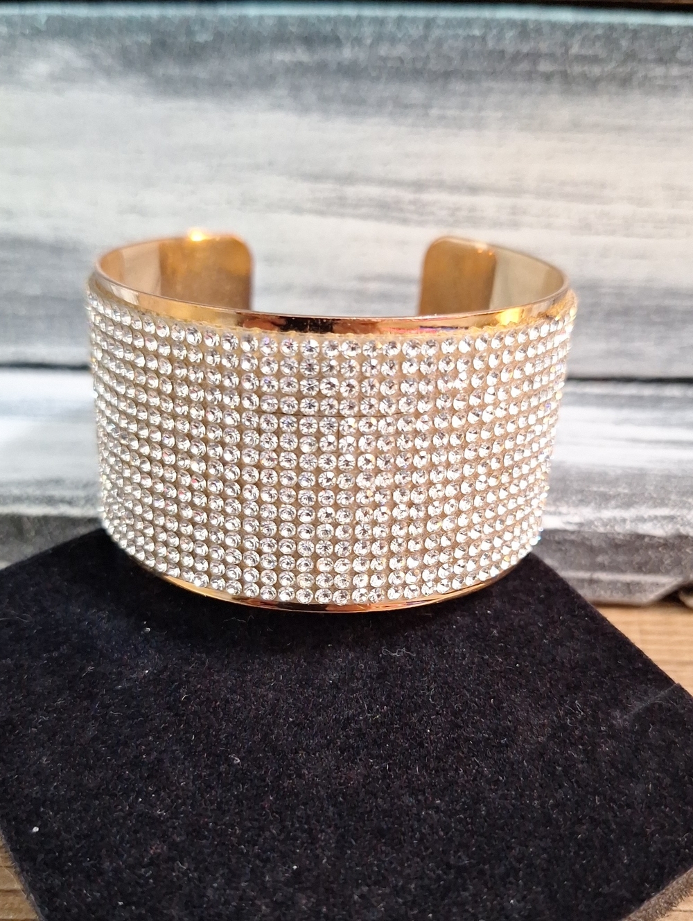 #zzz--02 Gold Crystal Pavé Cuff Bracelet - Women's Fashion Jewelry